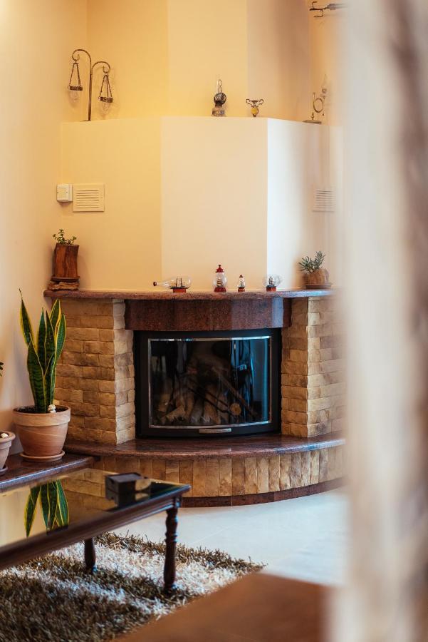 Cozy Place Near Historic Center Salonicco Esterno foto